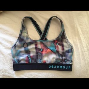 Cross back sports bra